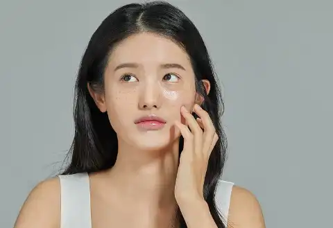 Monoammonium Glycyrrhizinate Monoammonium Glycyrrhizinate