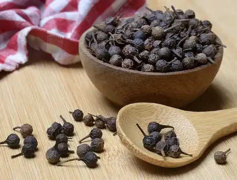 Bulk piperine Bulk piperine