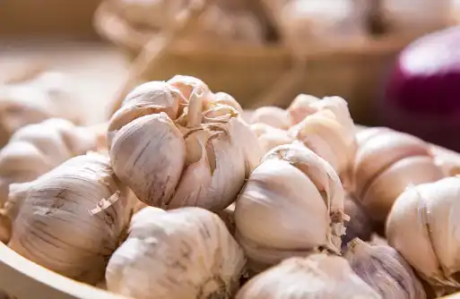 Organic garlic powder